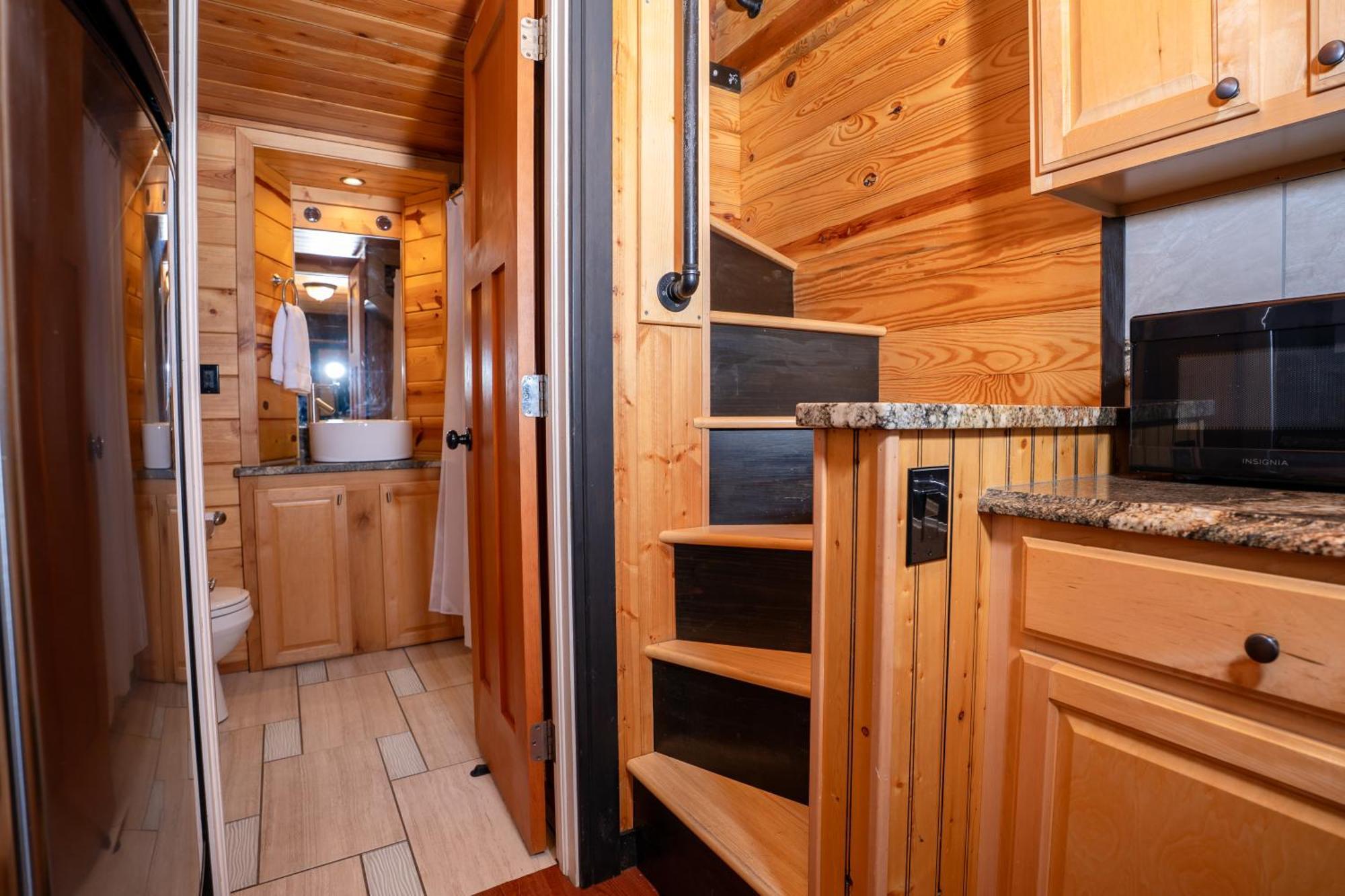 ליונס Weecasa Tiny Home Resort מראה חיצוני תמונה